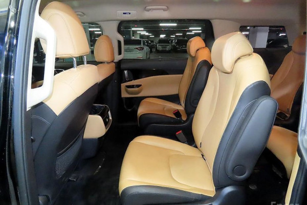 2022 Kia Carnival с пробегом 105 927 км