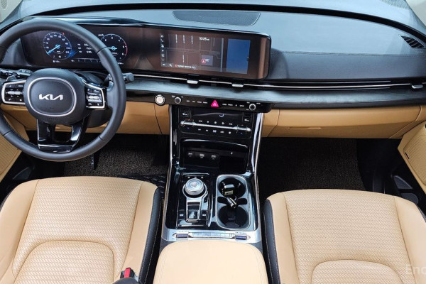 2023 Kia Carnival с пробегом 76 738 км