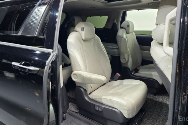 2021 Kia Carnival с пробегом 39 752 км