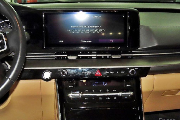 2022 Kia Carnival с пробегом 105 927 км