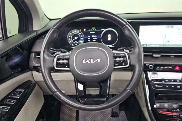 2022 Kia Carnival с пробегом 114 811 км