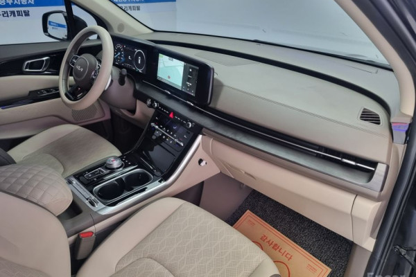 2023 Kia Carnival с пробегом 76 362 км