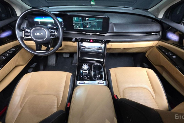 2023 Kia Carnival с пробегом 118 215 км
