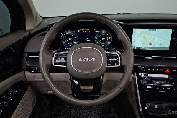 2023 Kia Carnival с пробегом 37 619 км