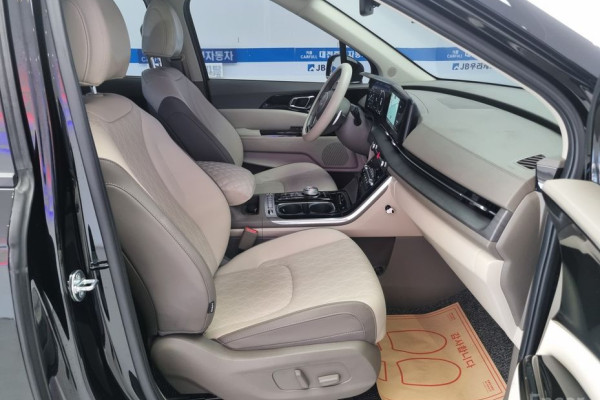 2023 Kia Carnival с пробегом 76 362 км