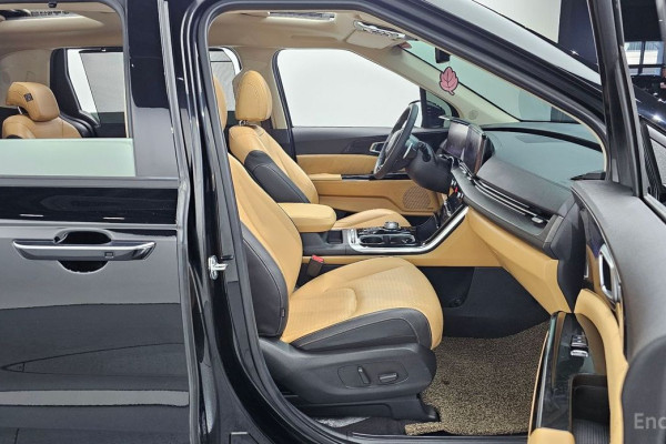 2023 Kia Carnival с пробегом 76 738 км