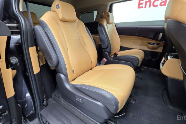 2021 Kia Carnival с пробегом 93 207 км