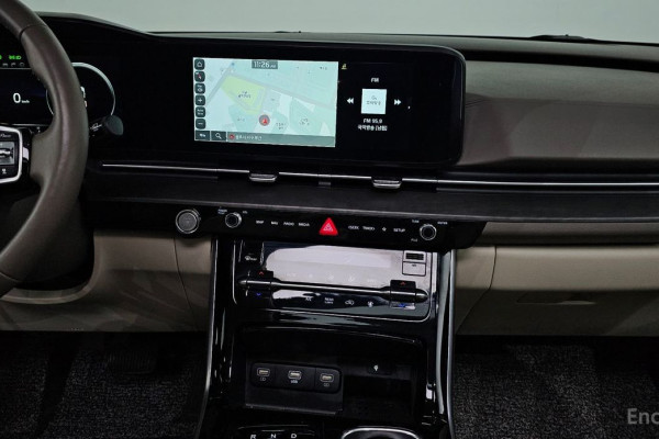 2023 Kia Carnival с пробегом 37 619 км