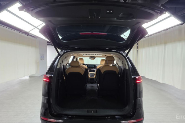 2023 Kia Carnival с пробегом 66 751 км