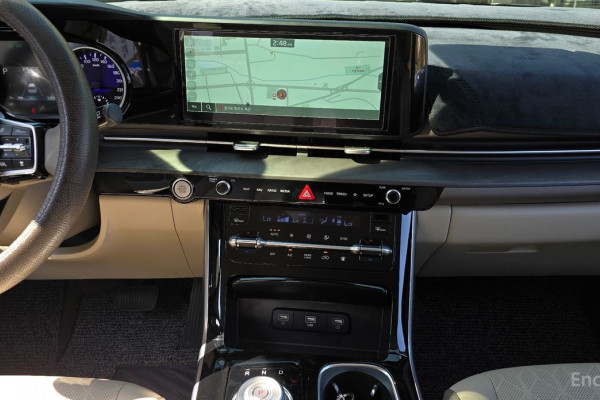 2023 Kia Carnival с пробегом 33 829 км