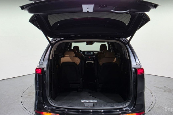 2021 Kia Carnival с пробегом 93 207 км