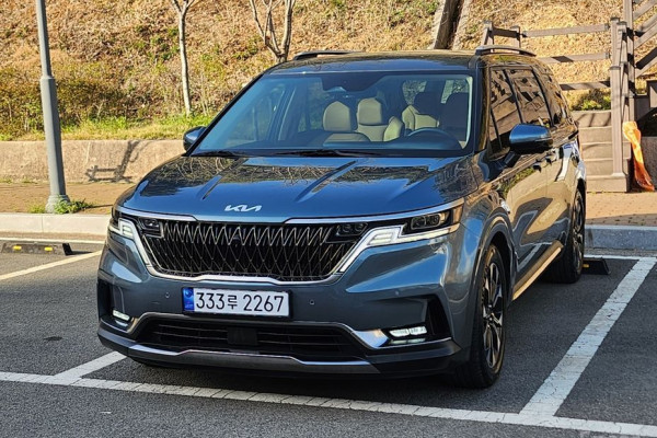 2023 Kia Carnival с пробегом 59 765 км