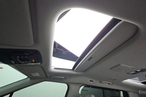 2022 Kia Carnival с пробегом 114 811 км