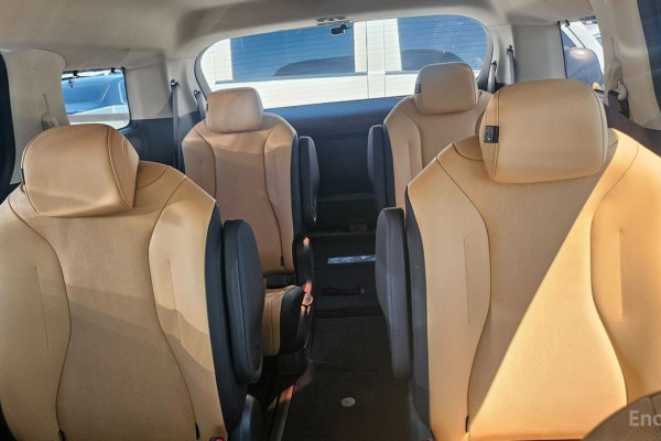 2022 Kia Carnival с пробегом 82 435 км