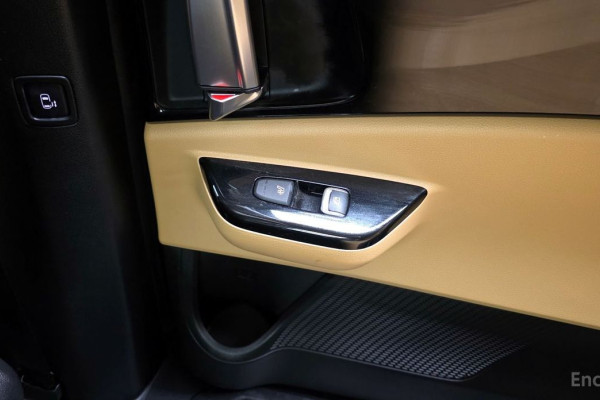 2022 Kia Carnival с пробегом 85 561 км