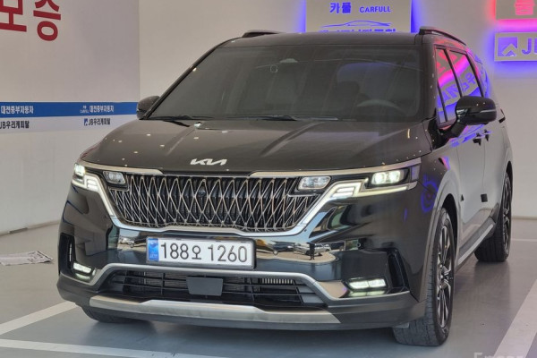 2023 Kia Carnival с пробегом 76 362 км