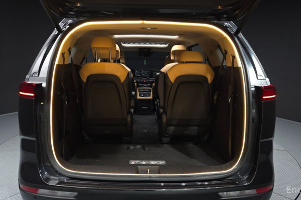 2023 Kia Carnival с пробегом 118 215 км