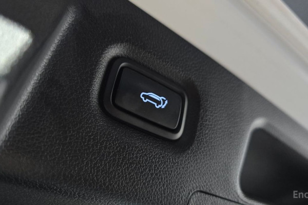 2023 Hyundai Santa Fe с пробегом 26 174 км