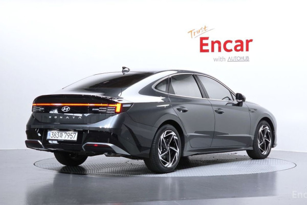 2025 Hyundai Sonata с пробегом 889 км