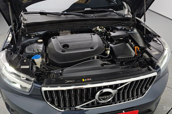 2021 Volvo XC40 с пробегом 63 493 км