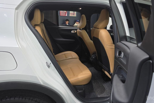 2021 Volvo XC40 с пробегом 101 561 км