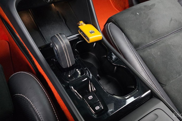 2020 Volvo XC40 с пробегом 68 428 км