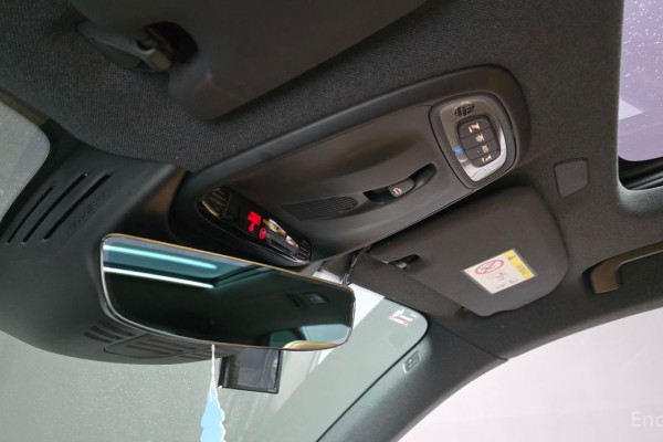 2020 Volvo XC40 с пробегом 34 569 км