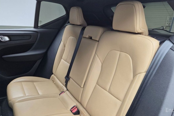 2020 Volvo XC40 с пробегом 58 656 км