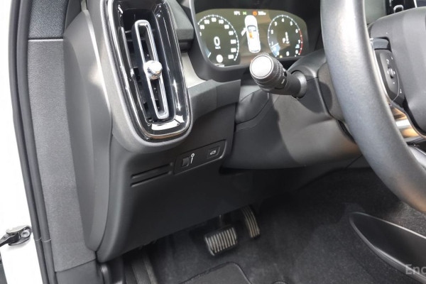 2020 Volvo XC40 с пробегом 53 393 км