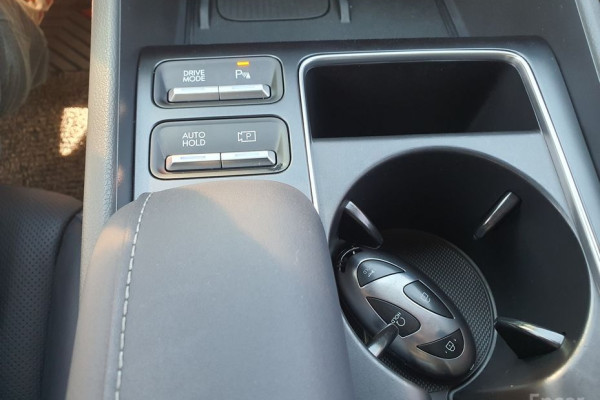 2025 Hyundai Sonata с пробегом 17 000 км