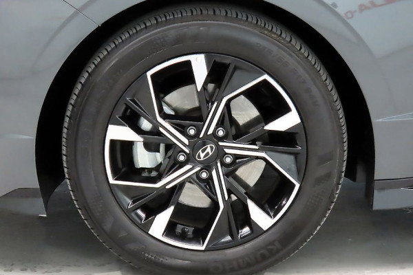 2024 Hyundai Sonata с пробегом 16 227 км