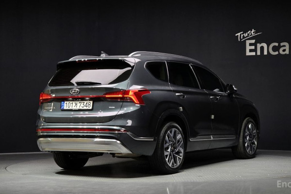 2022 Hyundai Santa Fe с пробегом 23 748 км