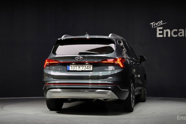 2022 Hyundai Santa Fe с пробегом 23 748 км