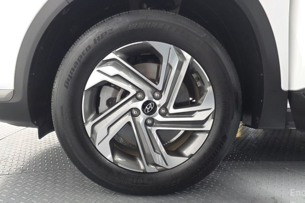 2023 Hyundai Santa Fe с пробегом 31 450 км