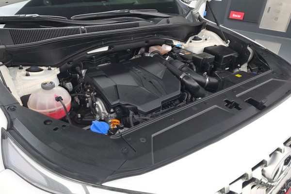 2023 Hyundai Santa Fe с пробегом 31 450 км