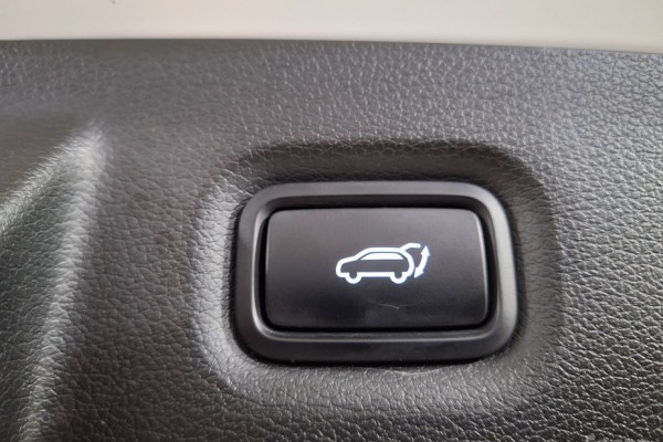 2023 Hyundai Santa Fe с пробегом 37 200 км