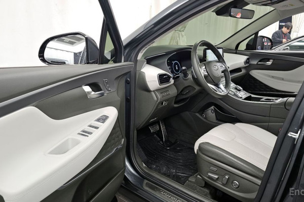 2022 Hyundai Santa Fe с пробегом 23 748 км