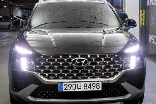 2023 Hyundai Santa Fe с пробегом 12 037 км