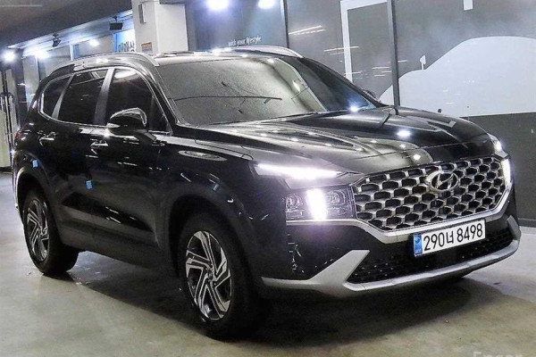 2023 Hyundai Santa Fe с пробегом 12 037 км