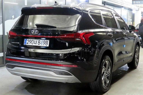 2023 Hyundai Santa Fe с пробегом 12 037 км