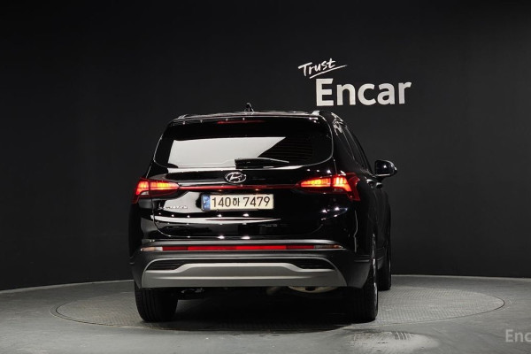 2021 Hyundai Santa Fe с пробегом 67 992 км