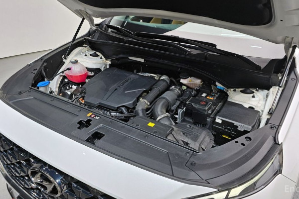 2023 Hyundai Santa Fe с пробегом 18 417 км