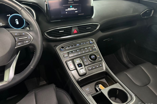 2023 Hyundai Santa Fe с пробегом 56 201 км