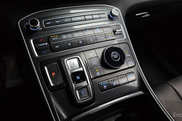 2021 Hyundai Santa Fe с пробегом 67 992 км