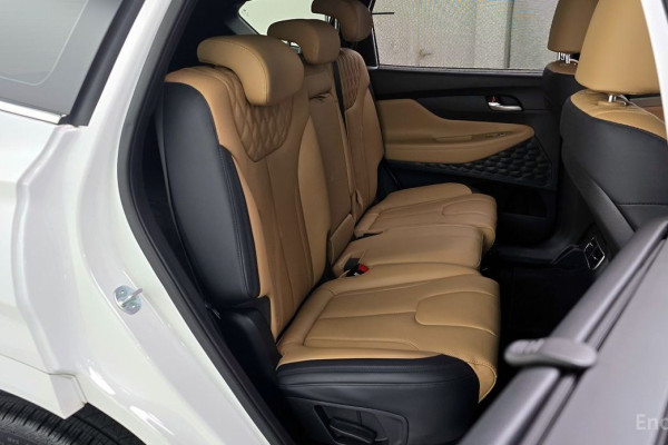 2023 Hyundai Santa Fe с пробегом 18 417 км