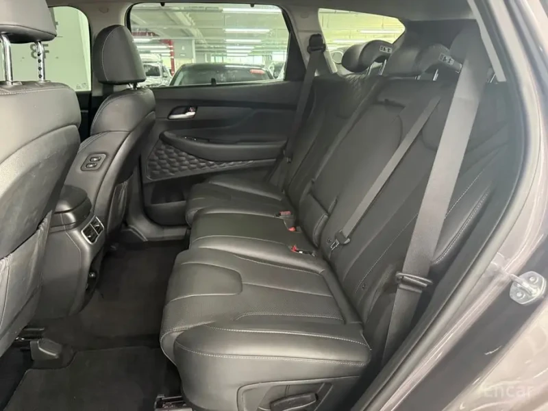 2023 Hyundai Santa Fe с пробегом 56 201 км
