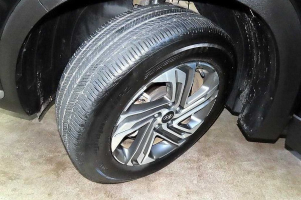 2023 Hyundai Santa Fe с пробегом 12 037 км