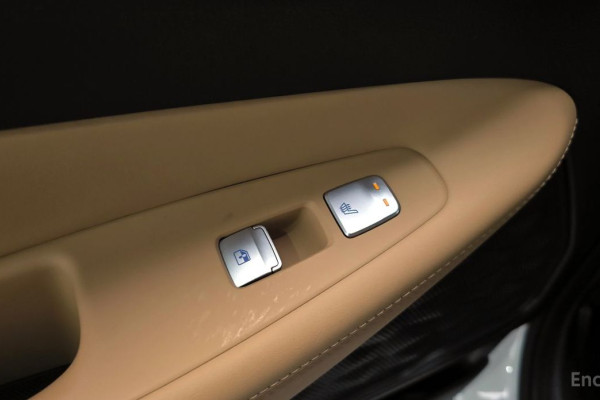 2023 Hyundai Santa Fe с пробегом 18 417 км