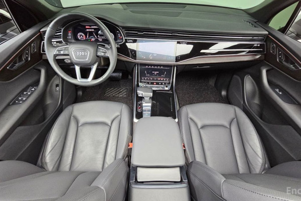 2022 Audi Q7 с пробегом 5 237 км