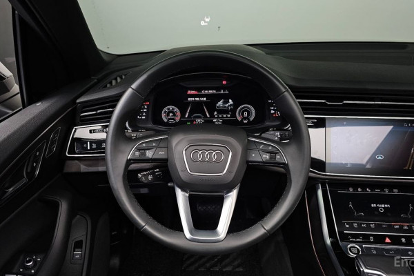 2022 Audi Q7 с пробегом 5 237 км